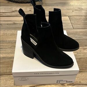 Steve Madden Black Suede Ankle Boots
